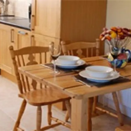 Hawthorn House 3* كينمير